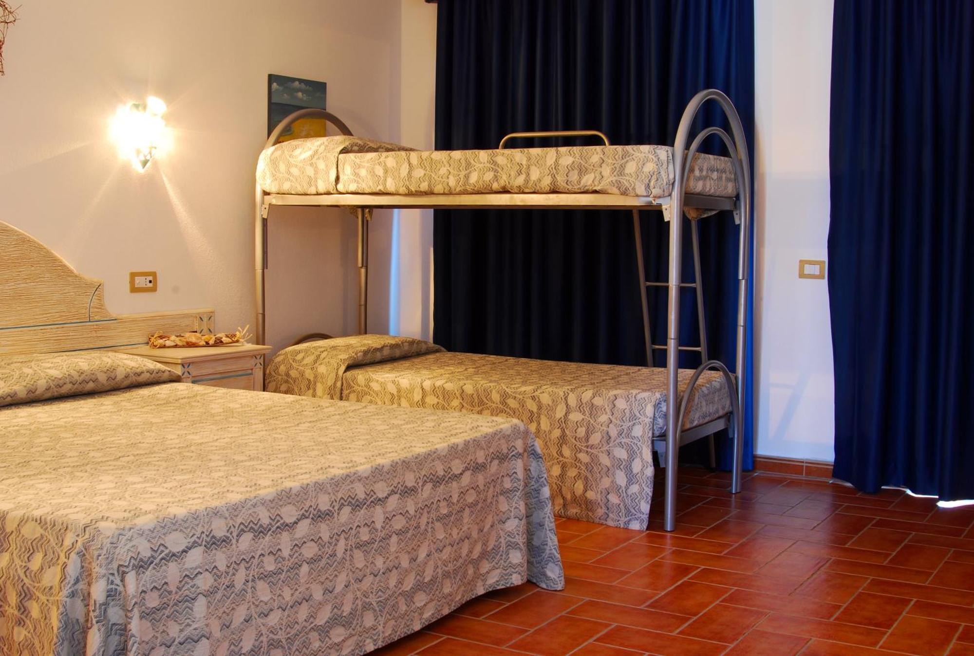 Hotel Le Sabbie Calasetta Kültér fotó